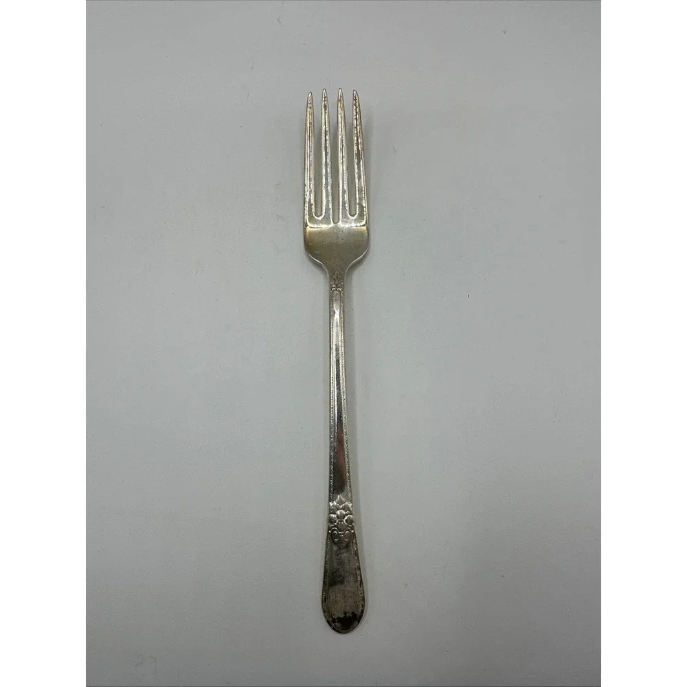 1847 Rogers‎ Bros Adoration Silverplate Dinner Fork Vintage International Silver